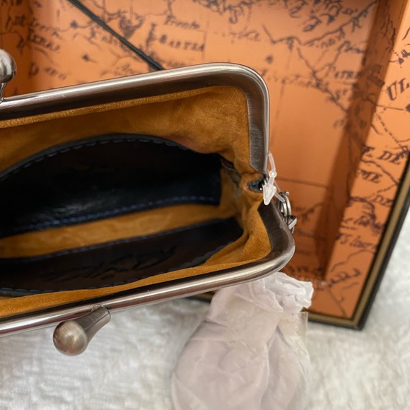 Patricia Nash *Iberia*Wallet *Borse*Keychain &*Rivella* c/b Set. NWT - Picture 5 of 13